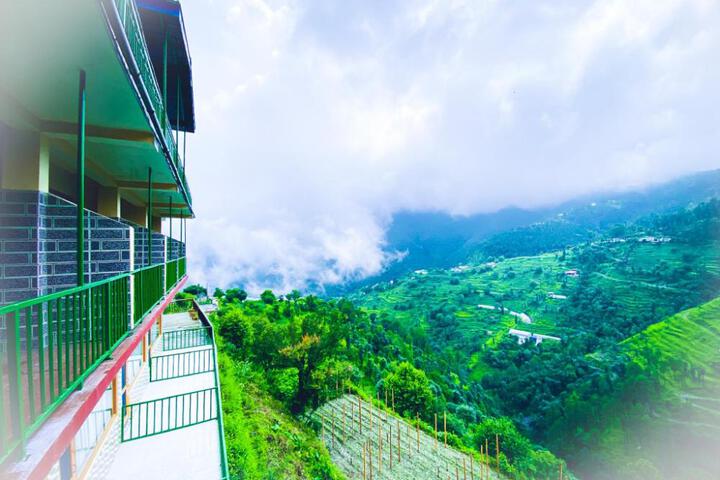 Pristine Mountain Lodge