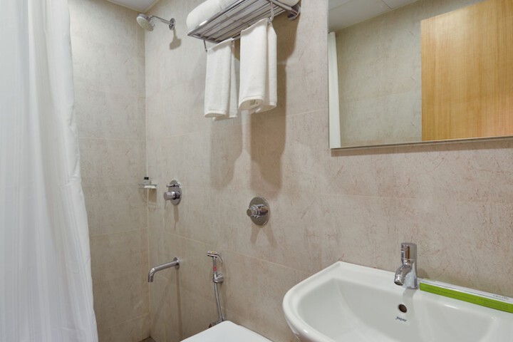 Room 14 of 21