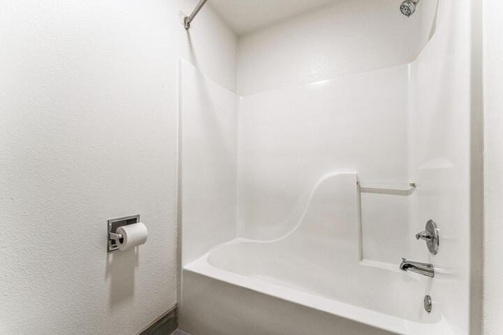 Room 71 of 78