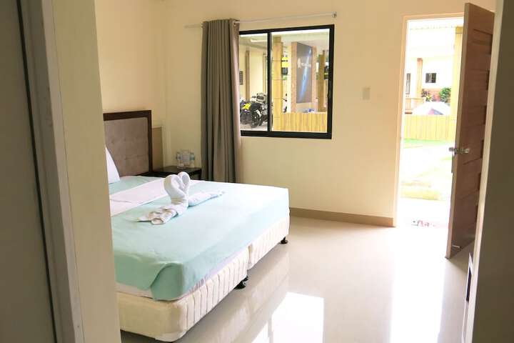 Room 6 of 26