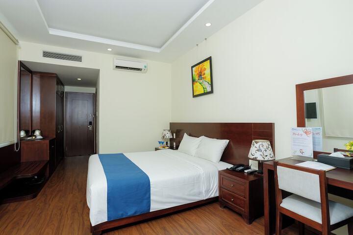 Room 4 of 74
