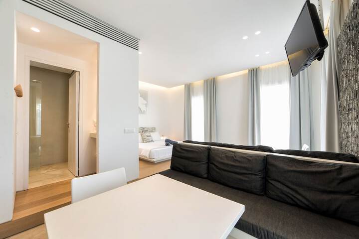 Room 45 of 283