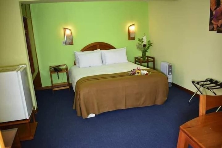 Room 8 of 24