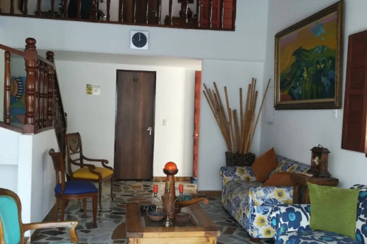 Room 4 of 13