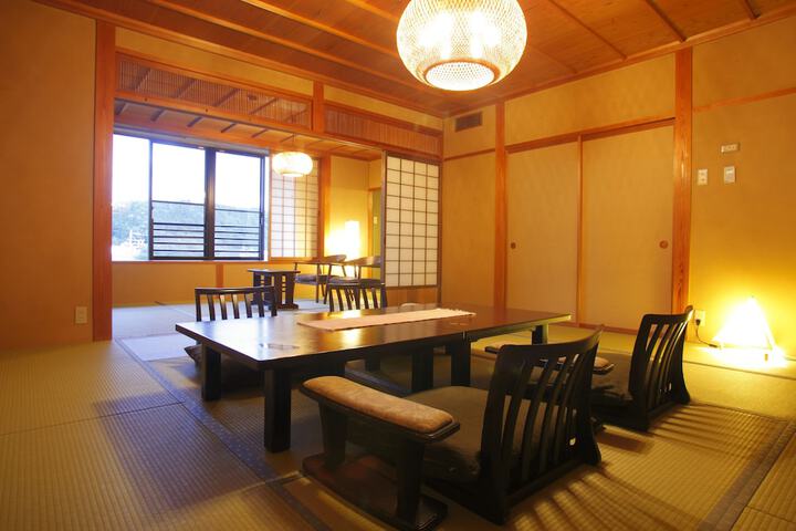Room 15 of 53