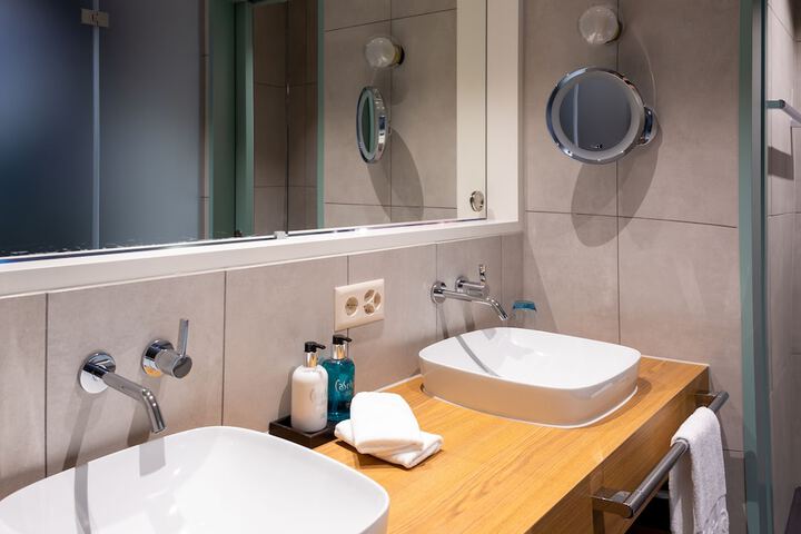 Clean Restrooms