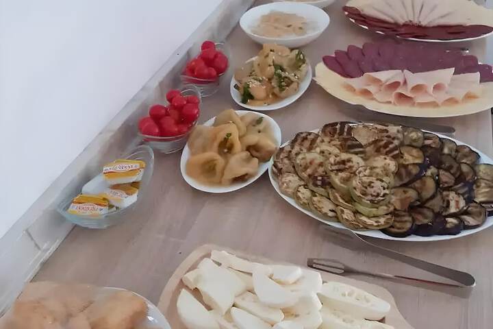 Dining 74 of 92