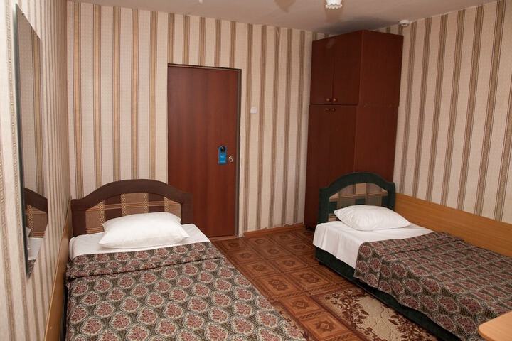 Room 8 of 41