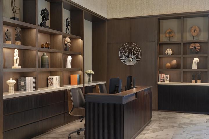 Business Center 53 of 58