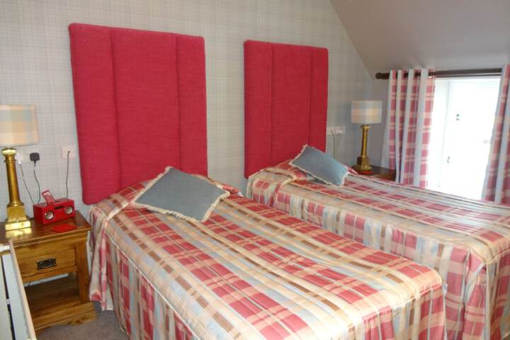 Room 3 of 24