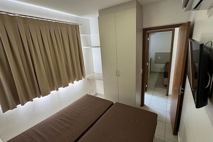Room 17 of 146