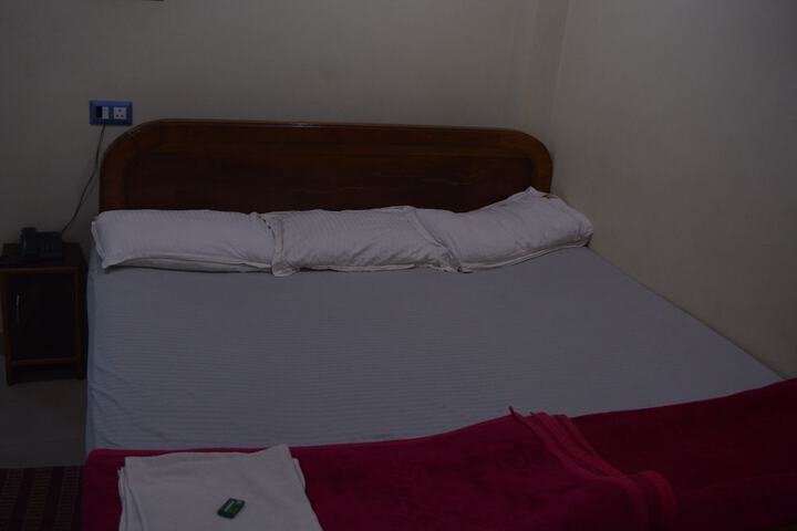 Room 35 of 94