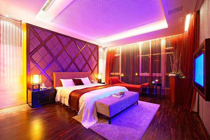 Room 5 of 29