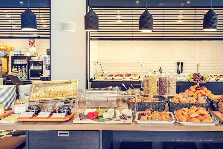 Breakfast/Coffee Service 50 of 56