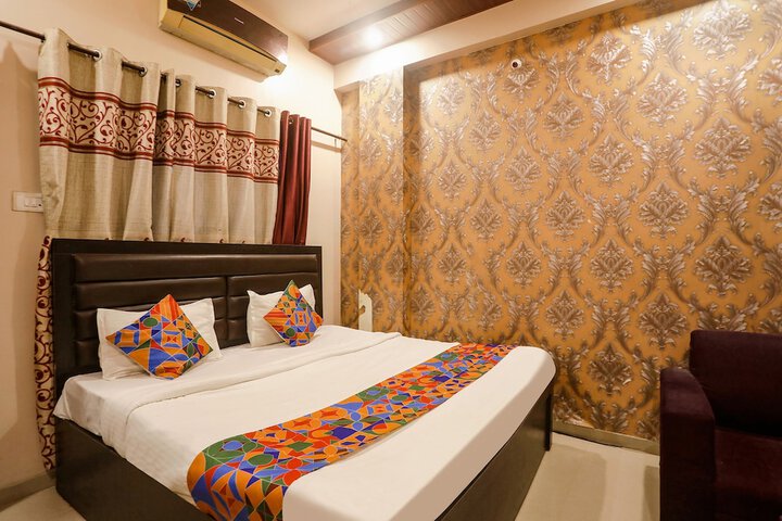 Fabhotel Happy Stay Inn
