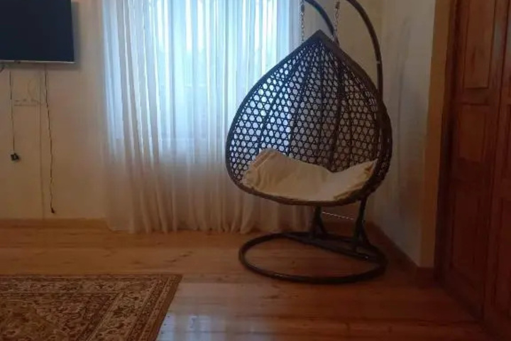 Room 2 of 9