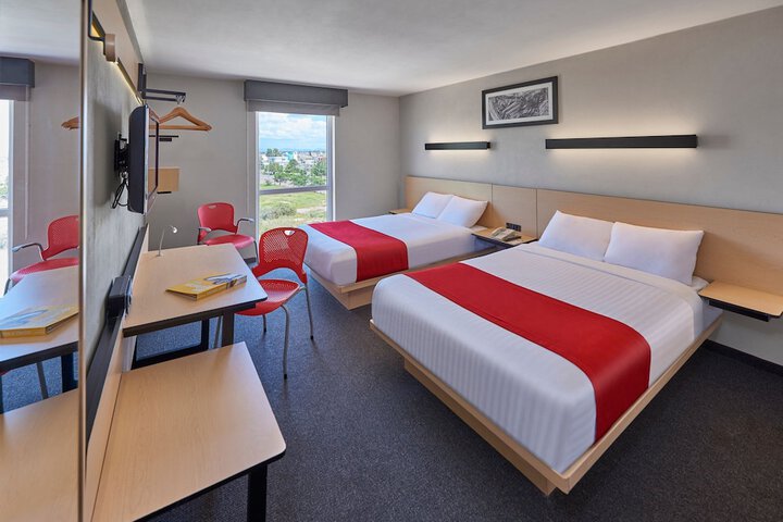 Room 13 of 47