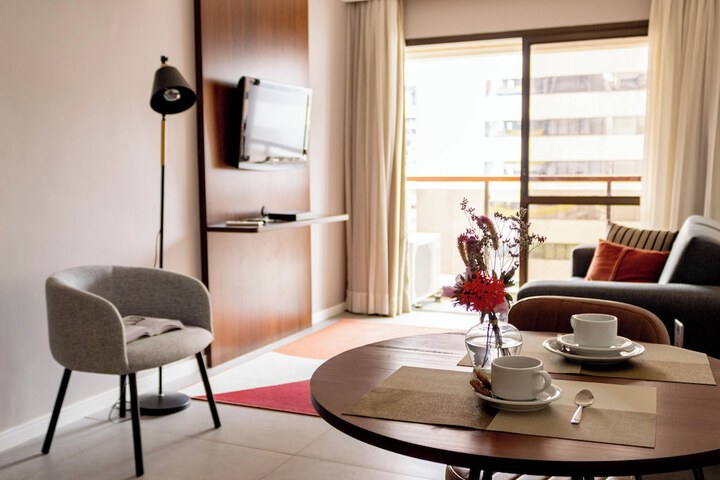 Room 40 of 83