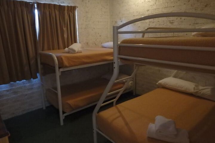 Room 17 of 43
