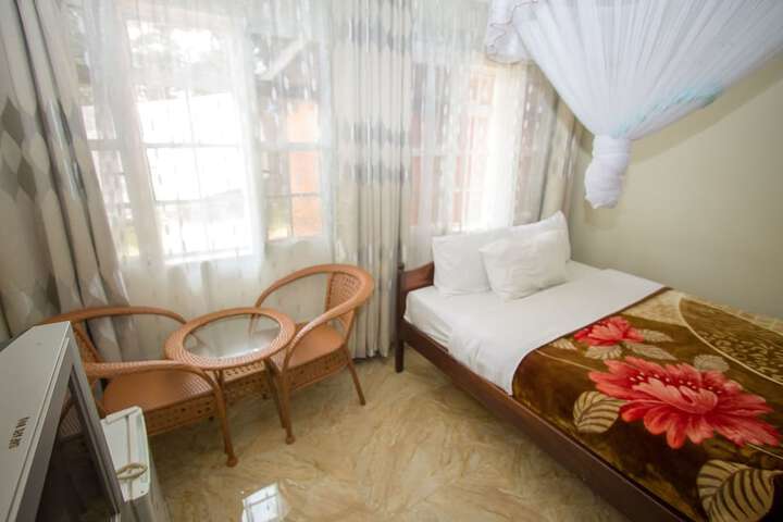 Room 10 of 69