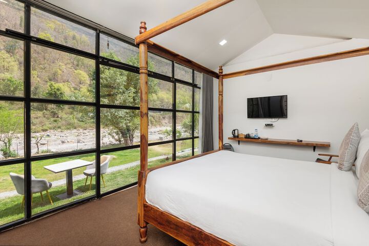 Room 7 of 36