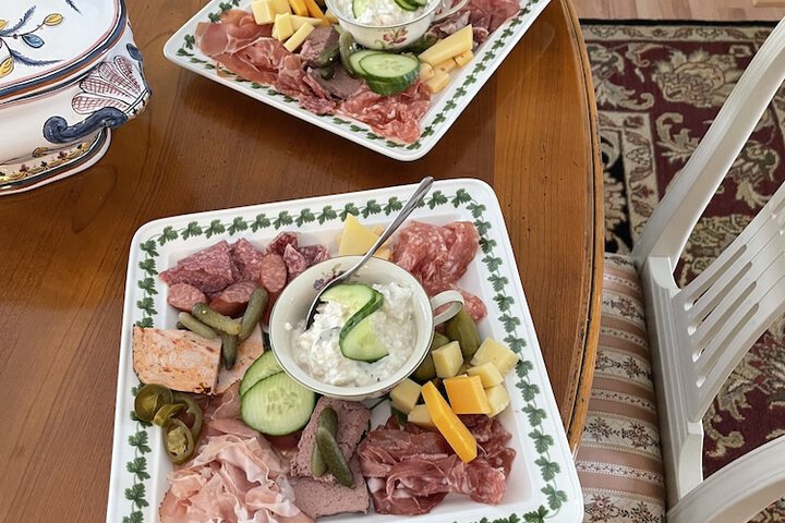 Dining 34 of 56