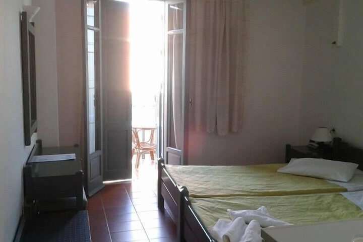 Room 10 of 39