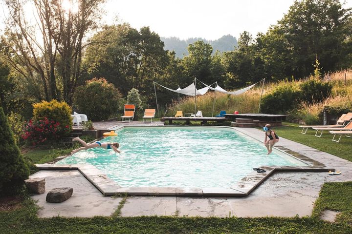 Pool 24 of 46