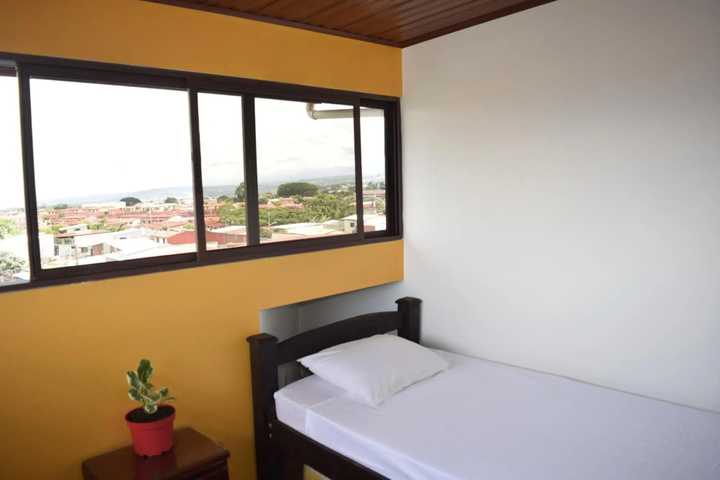Room 5 of 23