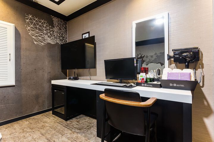 Room 40 of 57