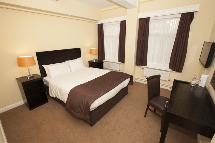 Room 15 of 39