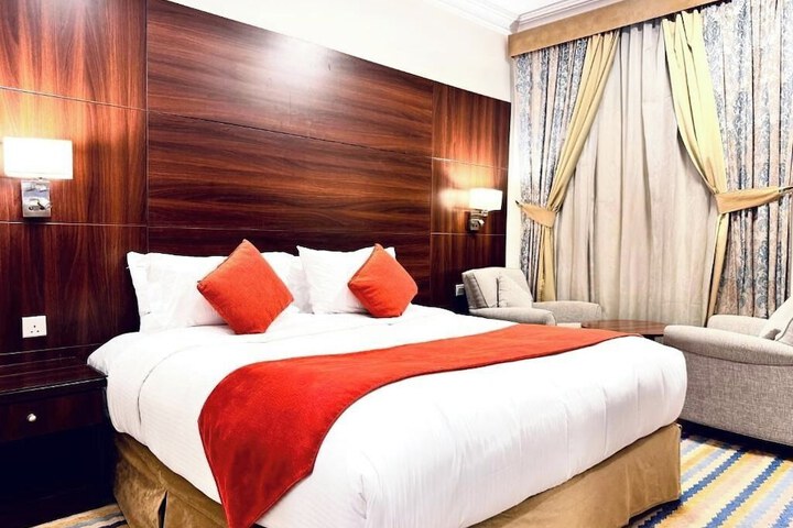 Room 14 of 23