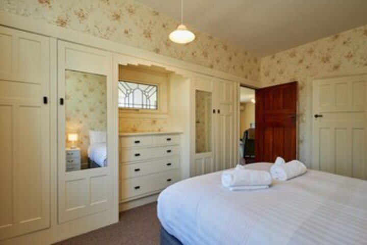 Room 40 of 46