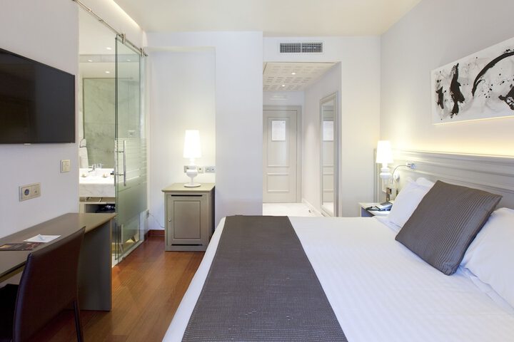 Room 10 of 54