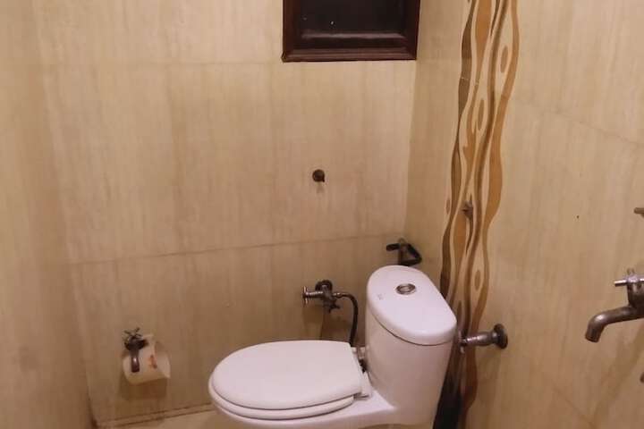 Room 14 of 45