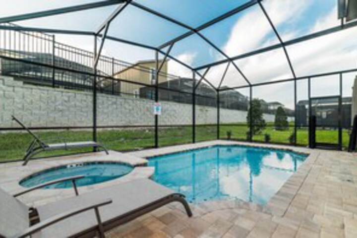 Pool 20 of 45