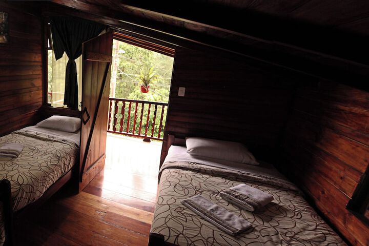 Room 45 of 160