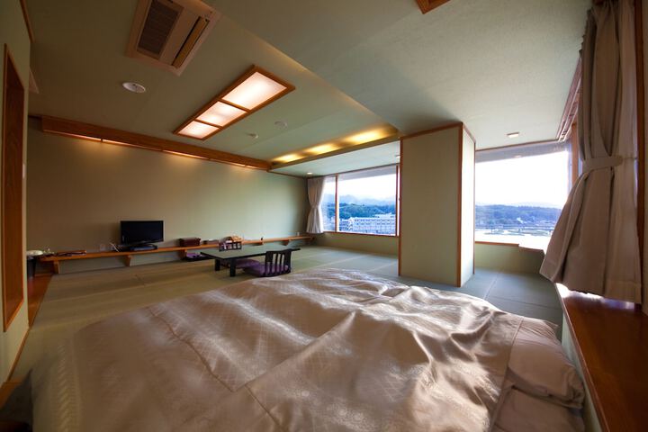 Room 11 of 61