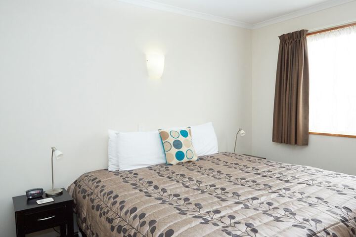 Room 12 of 82