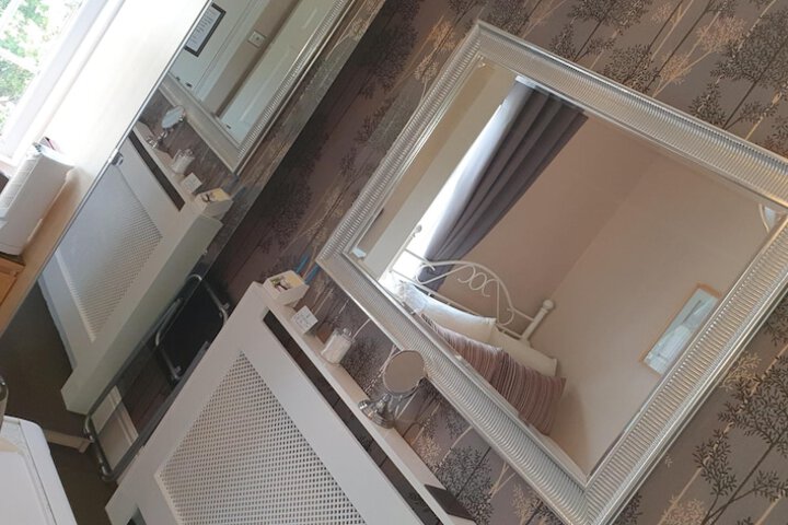 Room 9 of 22