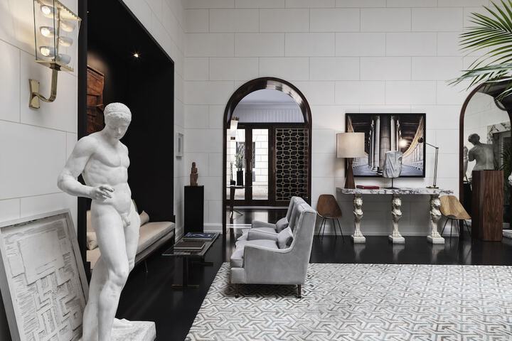 Guest Lobby