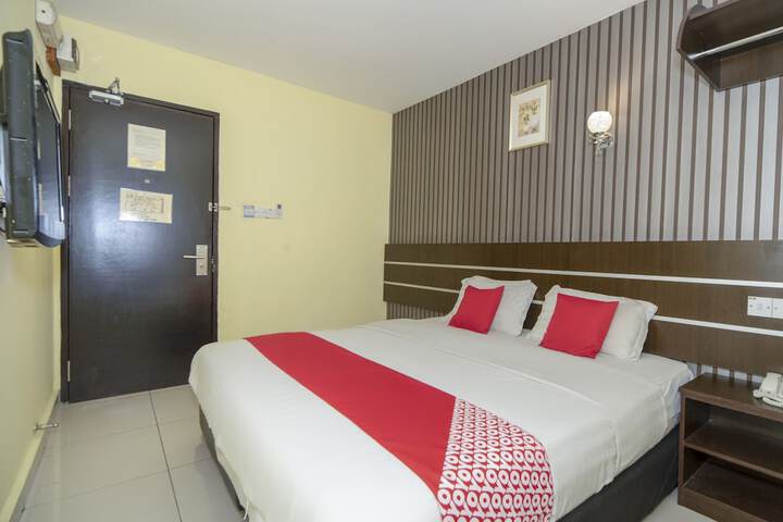 Room 17 of 30