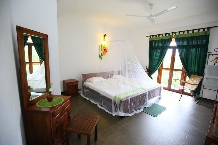 Room 10 of 50