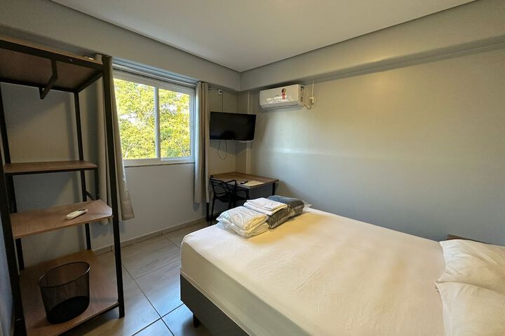 Room 37 of 80