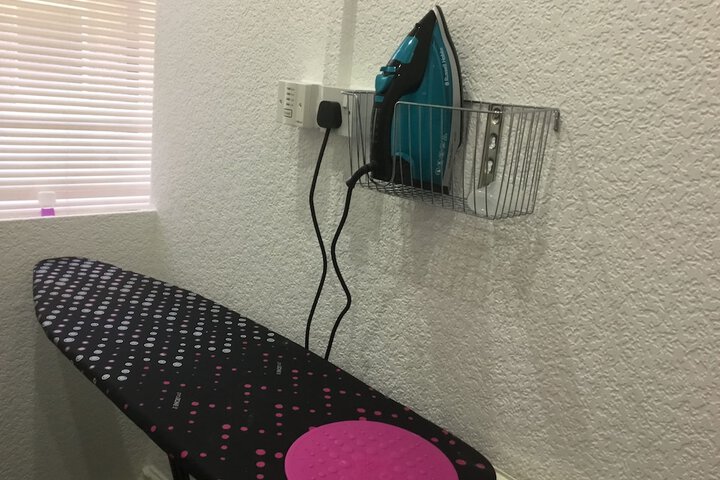 Room 102 of 148