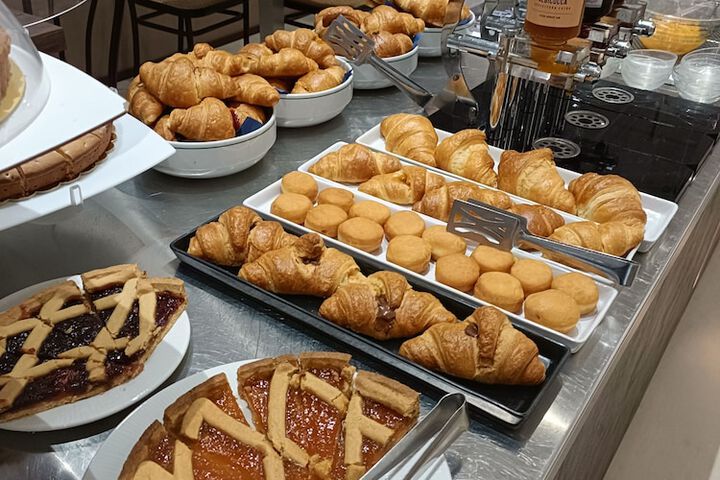 Breakfast/Coffee Service 16 of 19