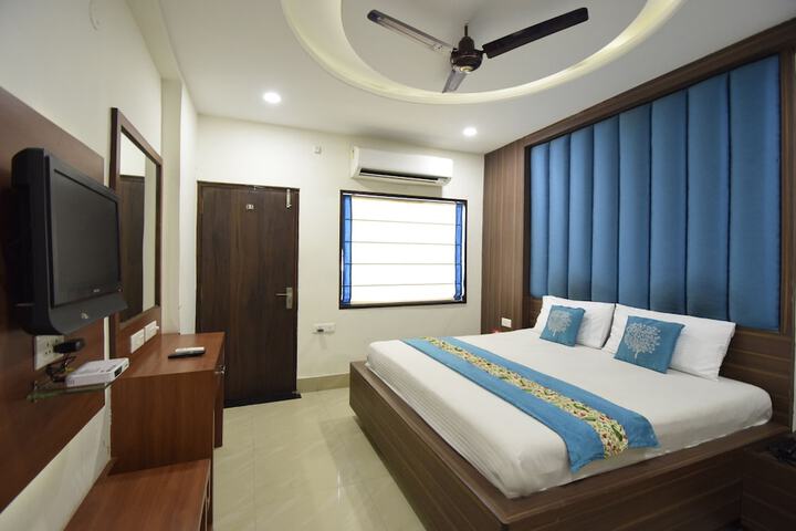 Room 6 of 23