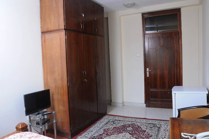 Room 14 of 34