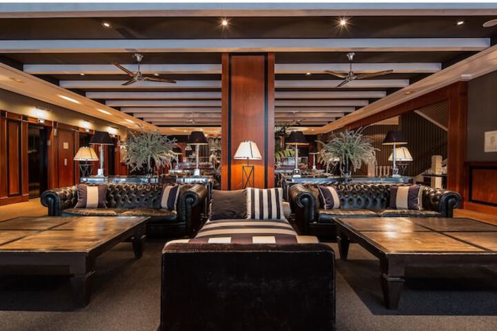 Guest Lobby