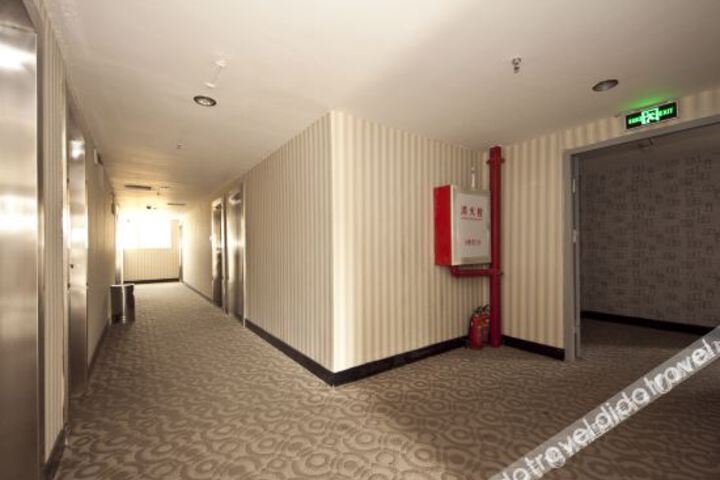 Hotel Interior 17 of 24